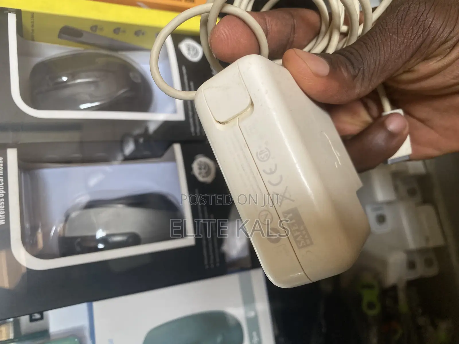 Macbook Adapters Chargers U.S.A and Uk Used
