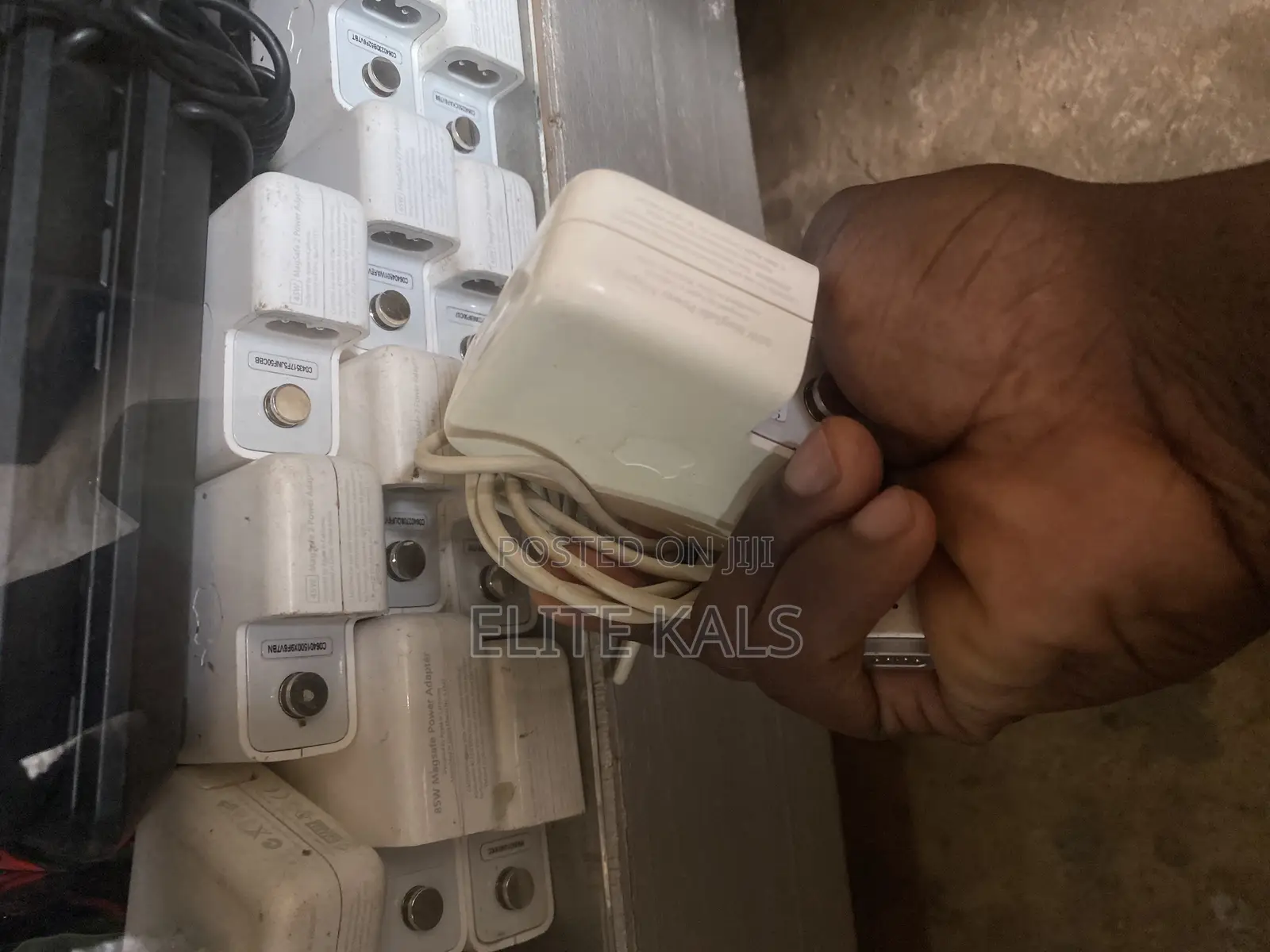 Macbook Adapters Chargers U.S.A and Uk Used