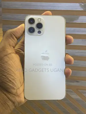 Photo - Apple iPhone 12 Pro 128 GB Gold
