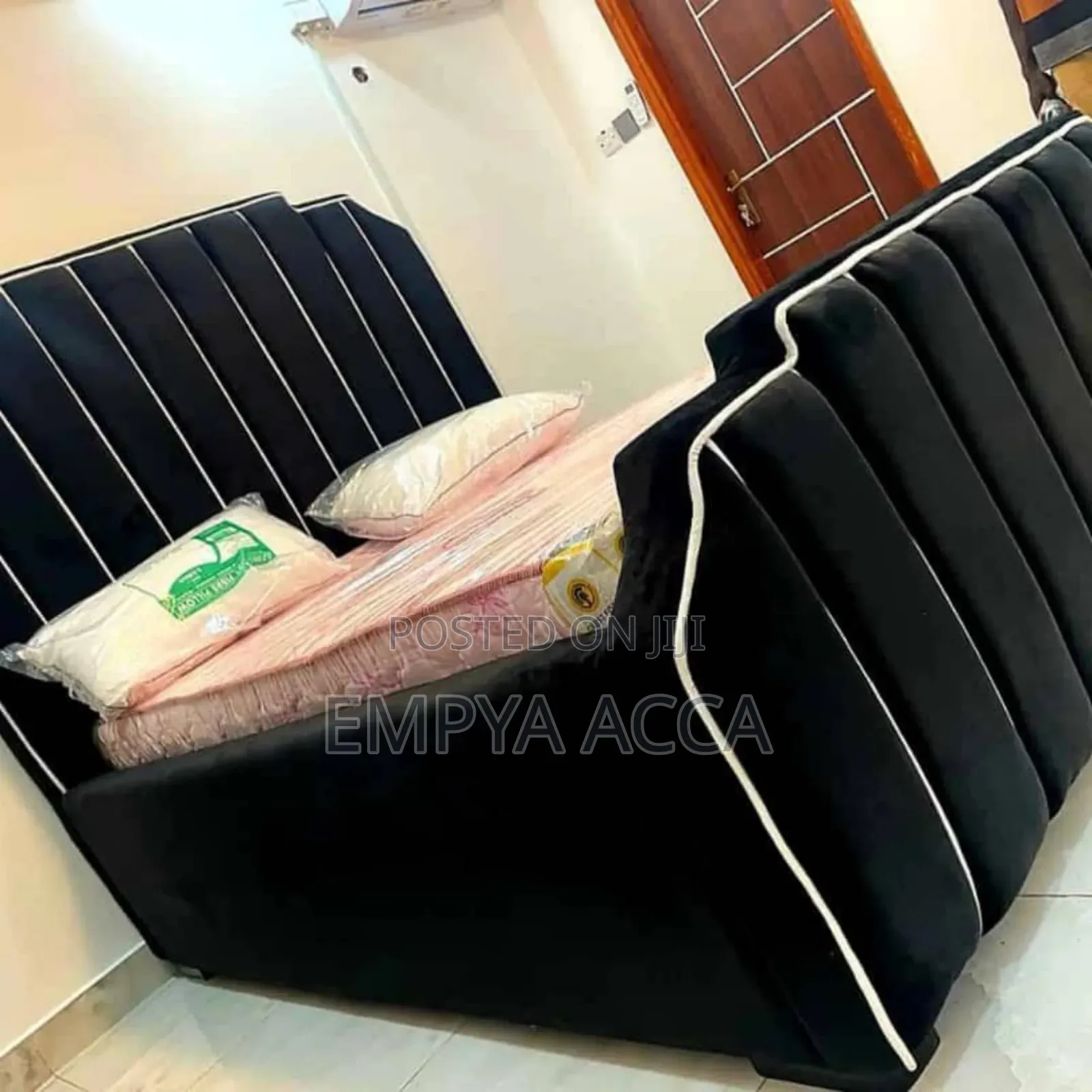 Bb Lk Lines Manster Bed