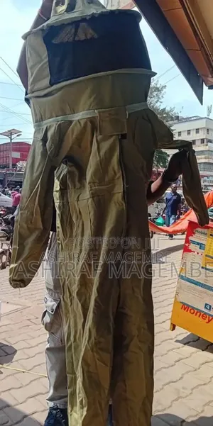 Bee Suit for Honey Harvesting