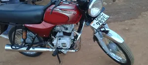 Bajaj Boxer 100 2024 Red