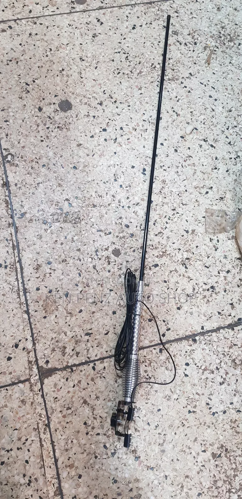 Hillux Revo Mini Antenna