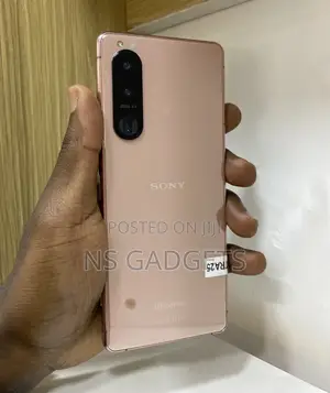 Photo - Sony Xperia 5 III 128 GB Gold