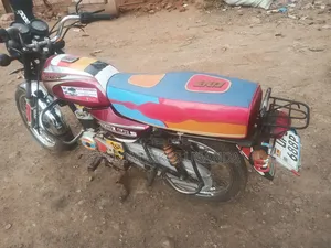Bajaj Boxer 2022 Red