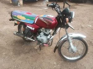 Bajaj Boxer 2023 Red