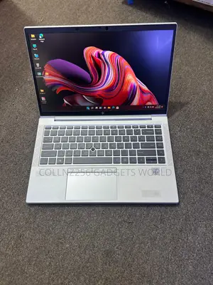 Photo - New Laptop HP EliteBook 840 G5 8GB Intel Core I5 SSD 512GB