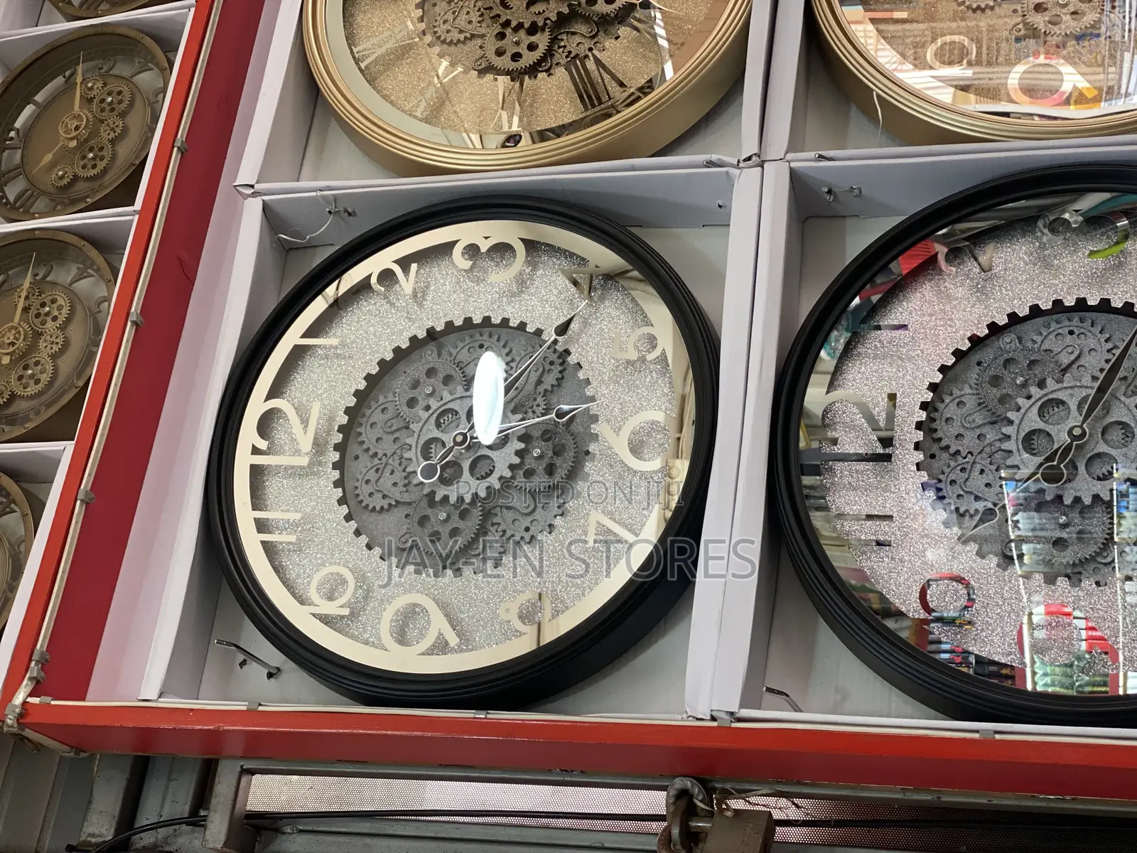 Decorative Circular Black Wall Clock