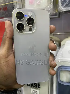 Apple iPhone 15 Pro 128 GB Gray