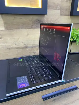 Laptop MSI Stealth 14 Studio A13VF 16GB Intel Core I7 SSD 1T