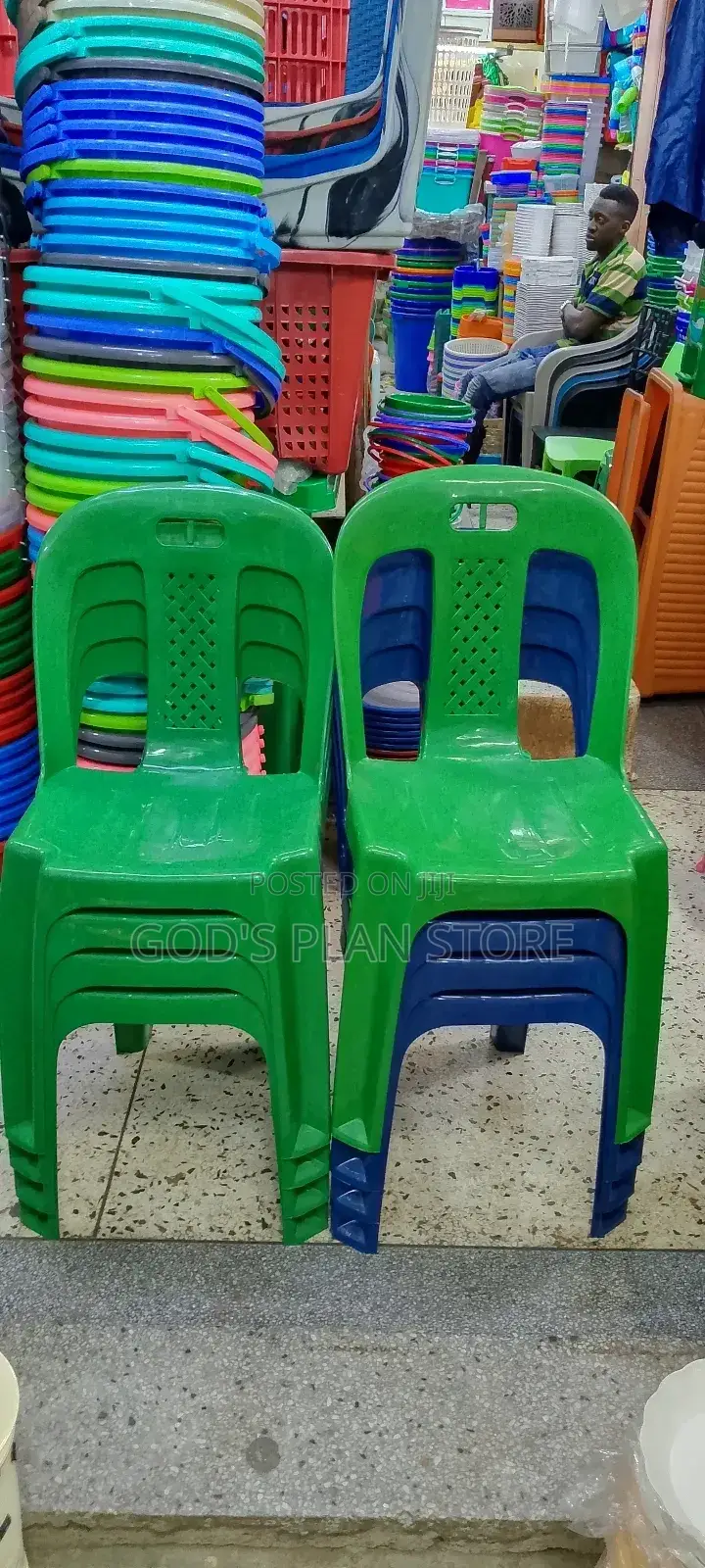 Everyday Armless Plastic Chairs