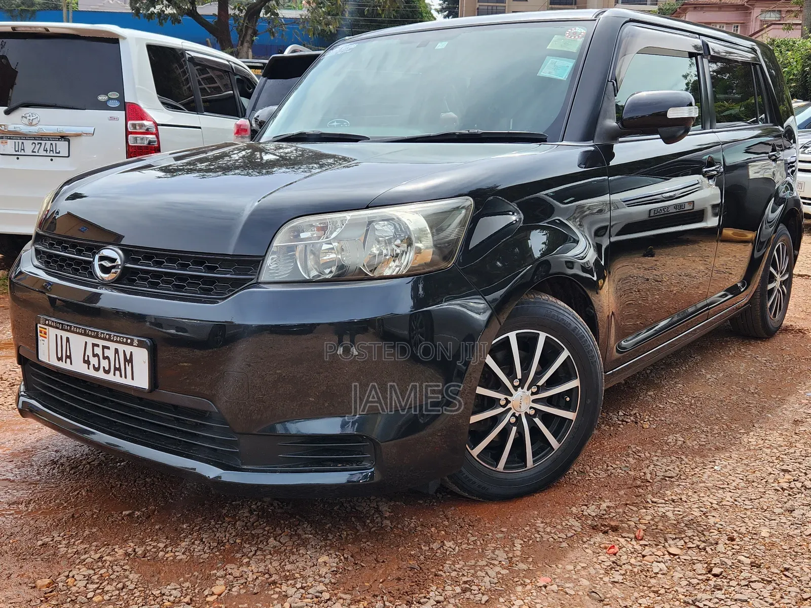 Toyota Corolla Rumion Hatchback 1.8 FWD 2011 Black