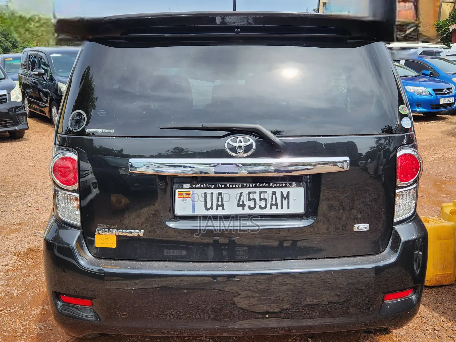 Toyota Corolla Rumion Hatchback 1.8 FWD 2011 Black