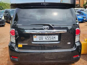 Toyota Corolla Rumion Hatchback 1.8 FWD 2011 Black