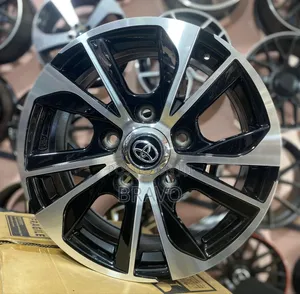 Rims Size (18 ) for Land Cruiser V8 With 5 Holes.