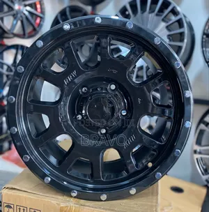 Rims Size (18 ) for Land Cruiser V8 With 5 Holes.