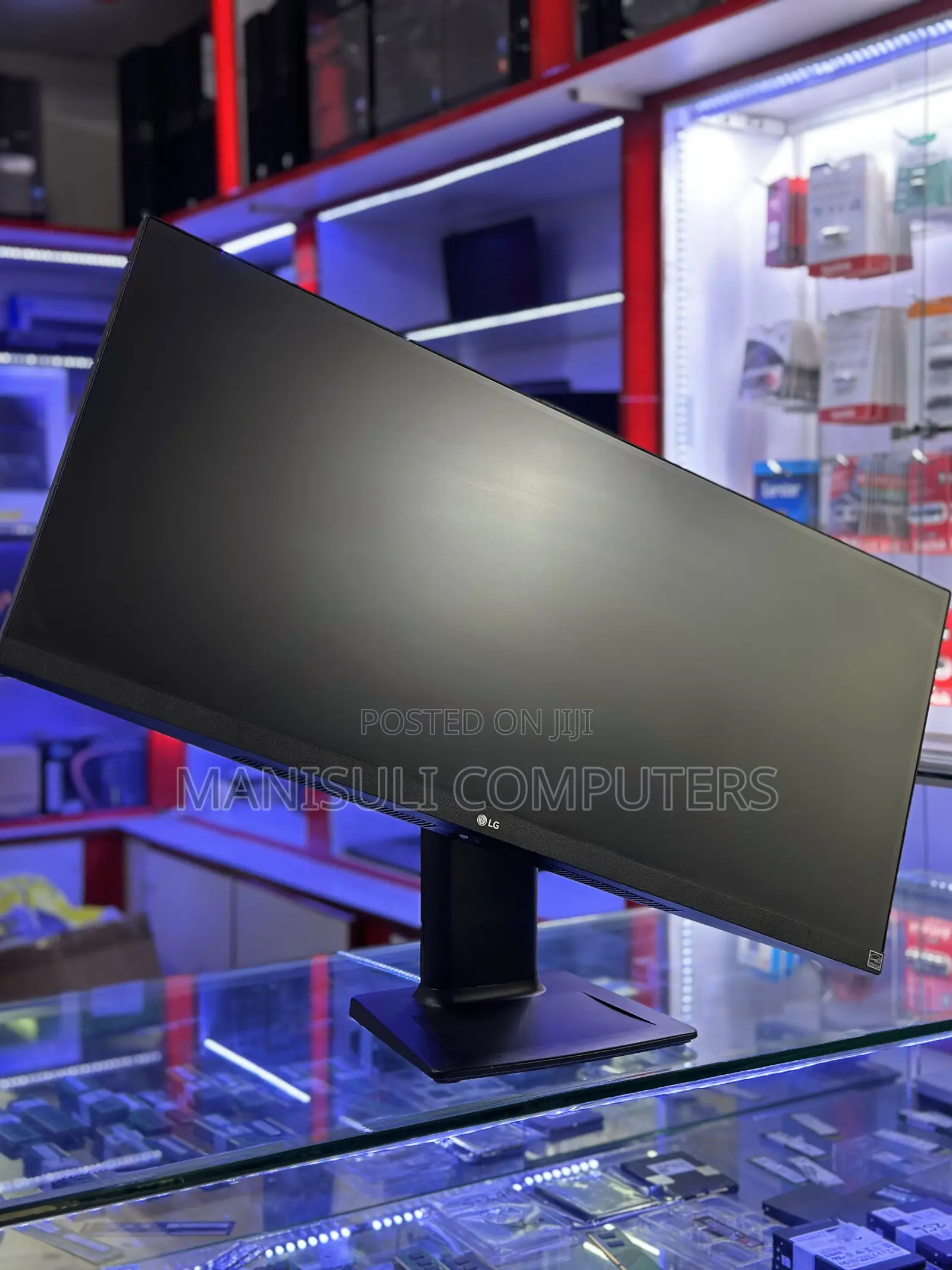 Lg Gaming Monitor 29.9 Inch Screen Hdmis Dp Div Display 
