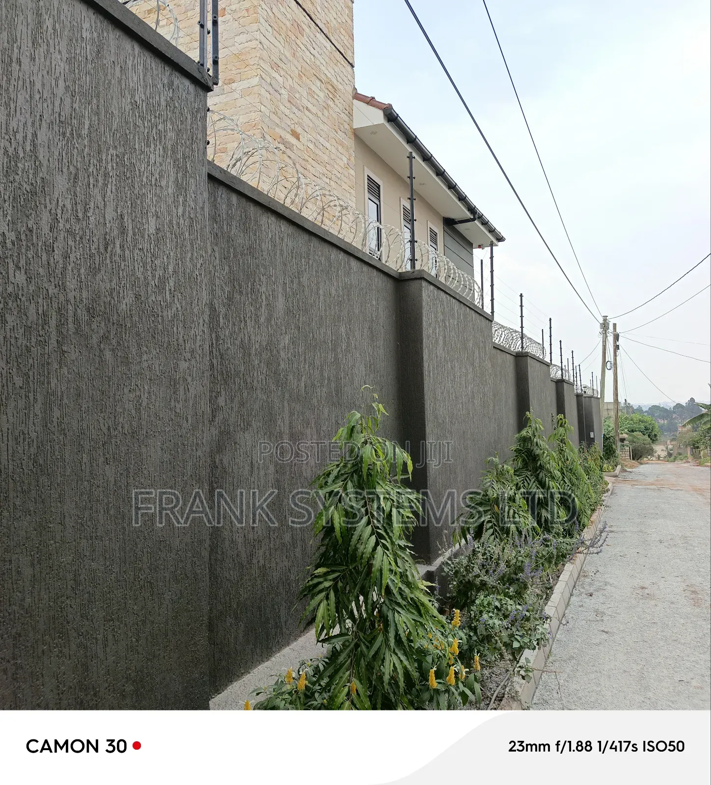 Electruc Fence With Razorwire High Tense Wire