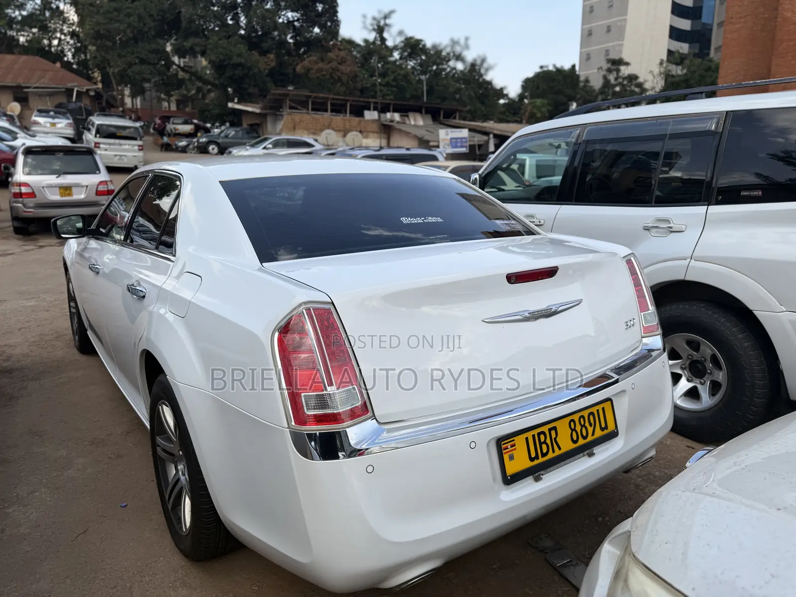 Chrysler 300C 2015 White