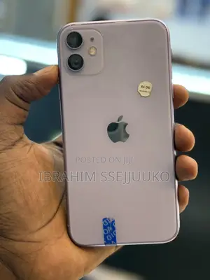 Photo - Apple iPhone 11 64 GB Purple