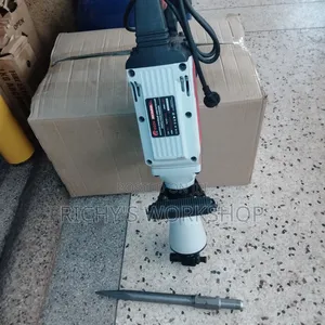 Demolition Hammer / Breaker 95