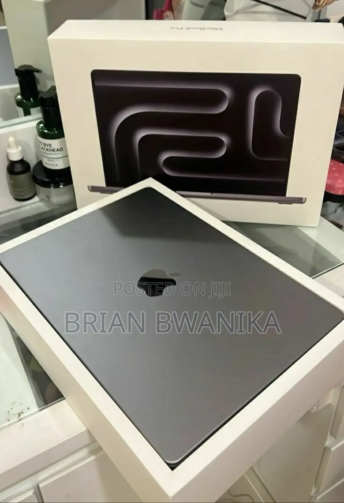 New Laptop Apple MacBook Pro 16GB Intel Core I7 SSHD (Hybrid) 512GB