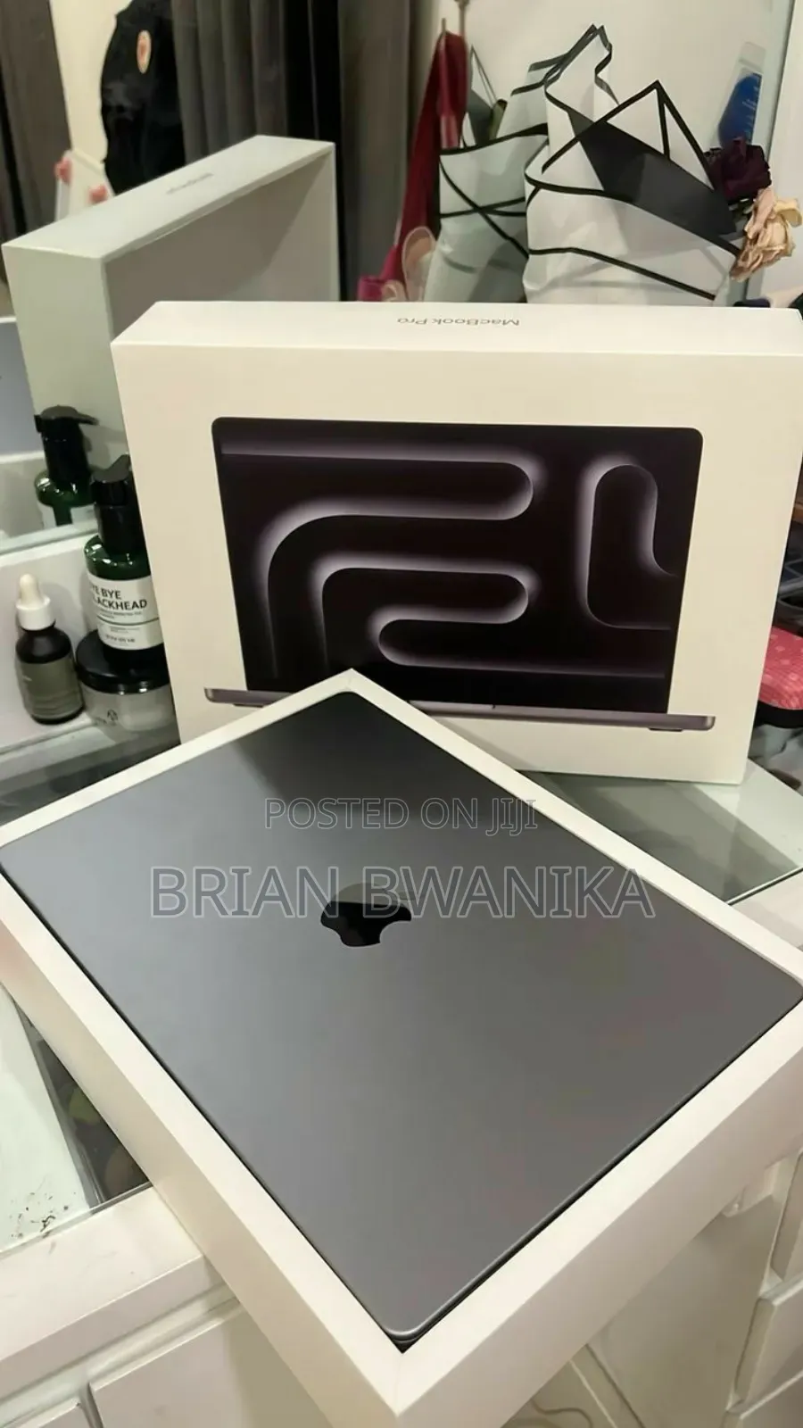 New Laptop Apple MacBook Pro 16GB Intel Core I7 SSHD (Hybrid) 512GB