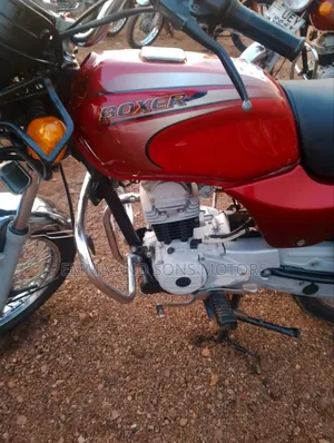 Bajaj Boxer 2023 Red