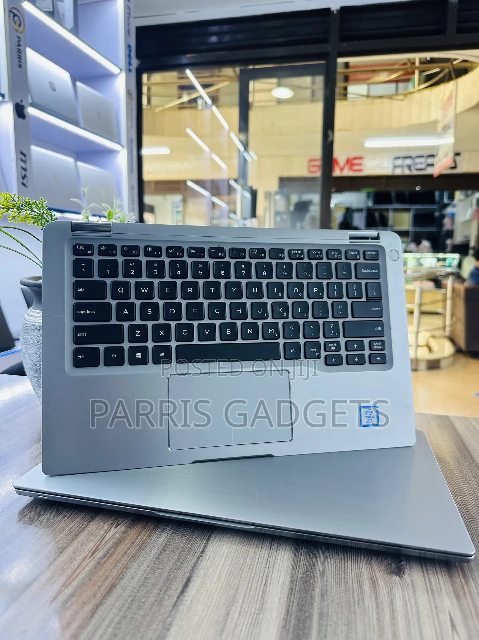Laptop Dell Latitude 7400 8GB Intel Core I5 SSD 256GB