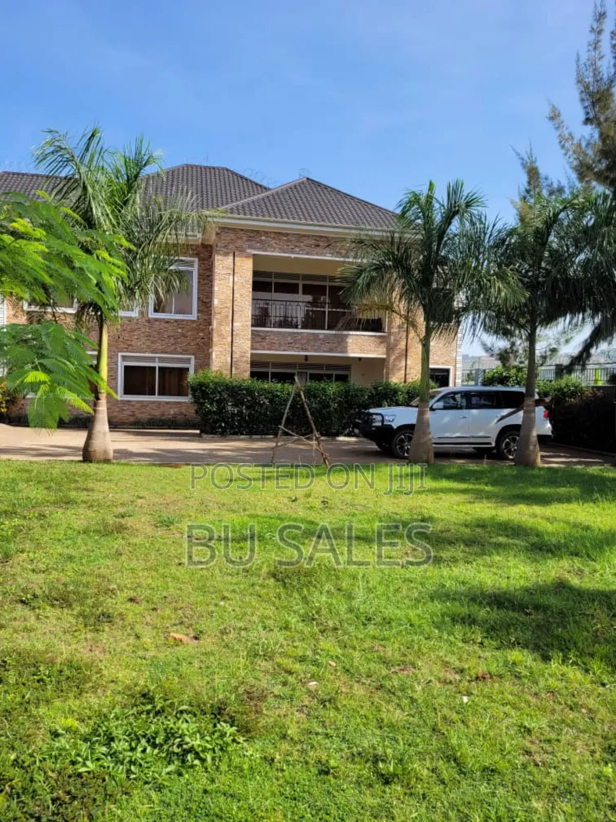 Furnished 5bdrm Mansion in Central Division for sale