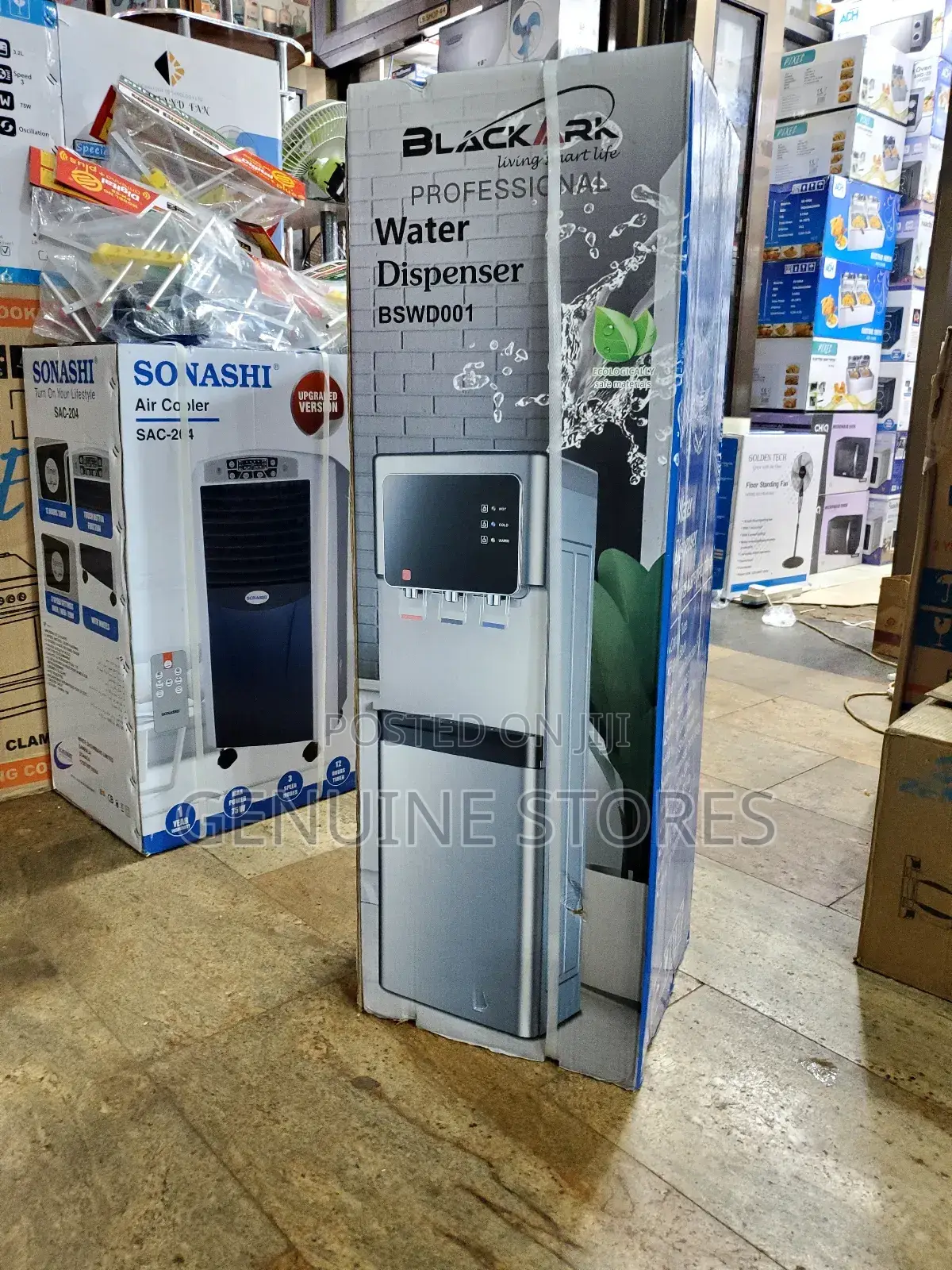 Blackark Water Dispenser of 3 Taps.