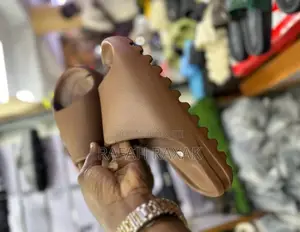 Original Brown Adidas Yeezy Silde Push in Sandals
