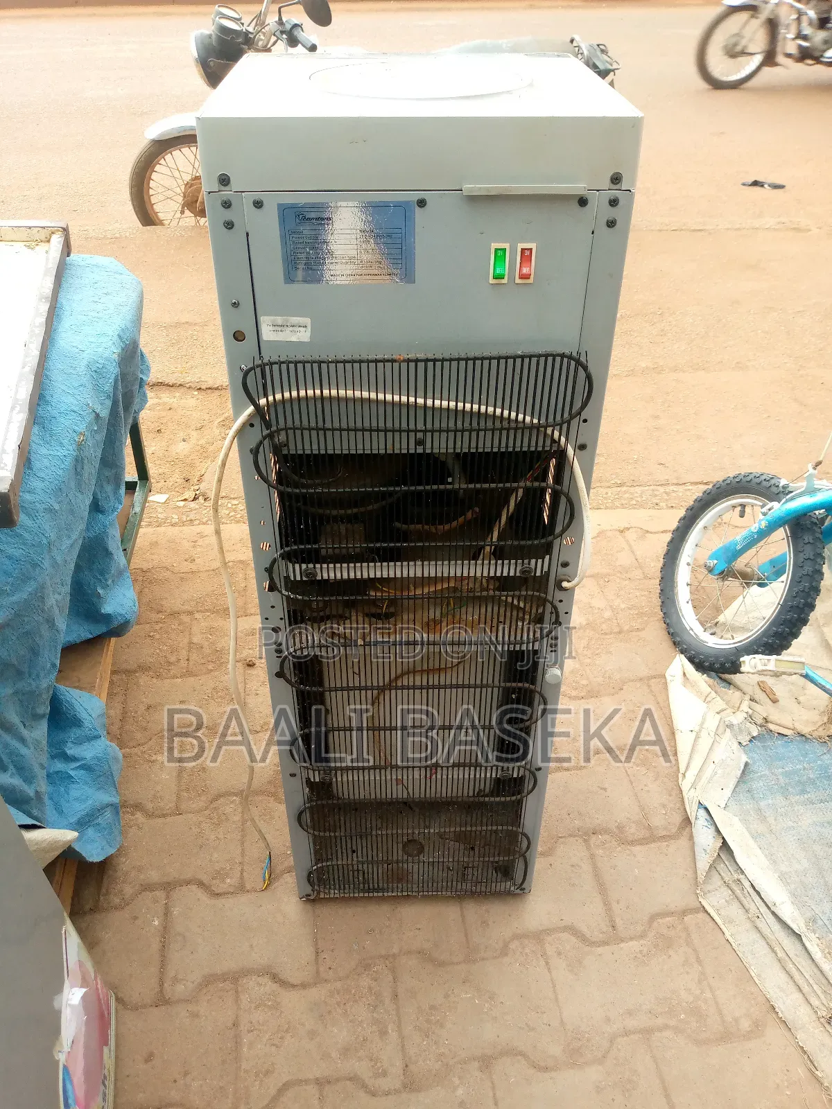Water Dispenser Mechanics