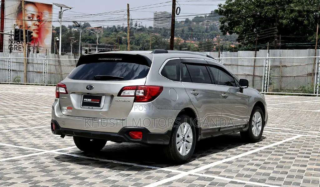 Subaru Outback 2015 Silver