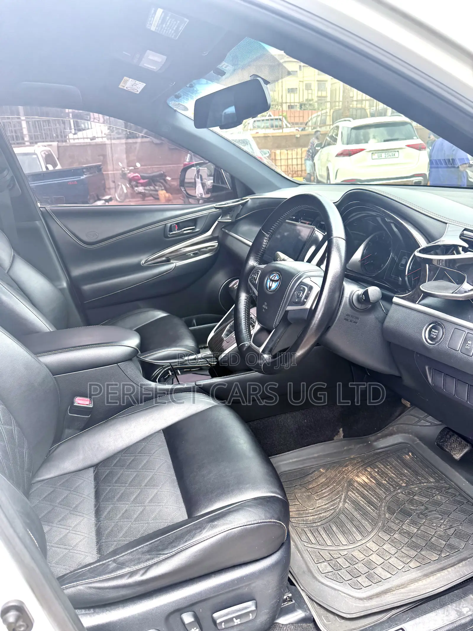 Toyota Harrier 2013 White