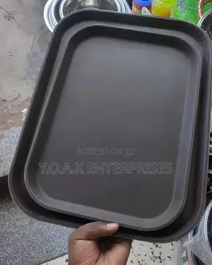 Sticky /Non Slide Serving Tray