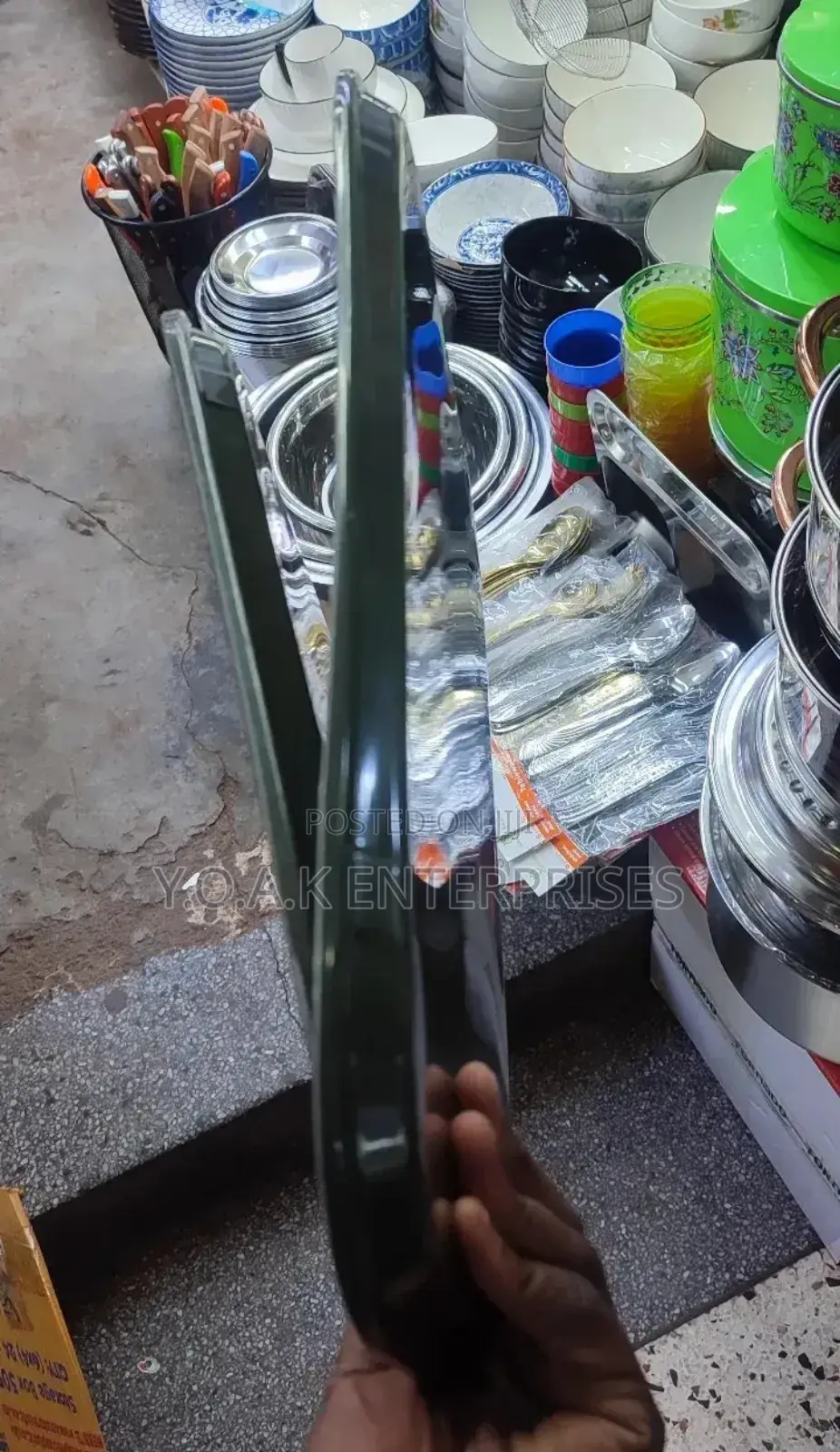 Sticky /Non Slide Serving Tray
