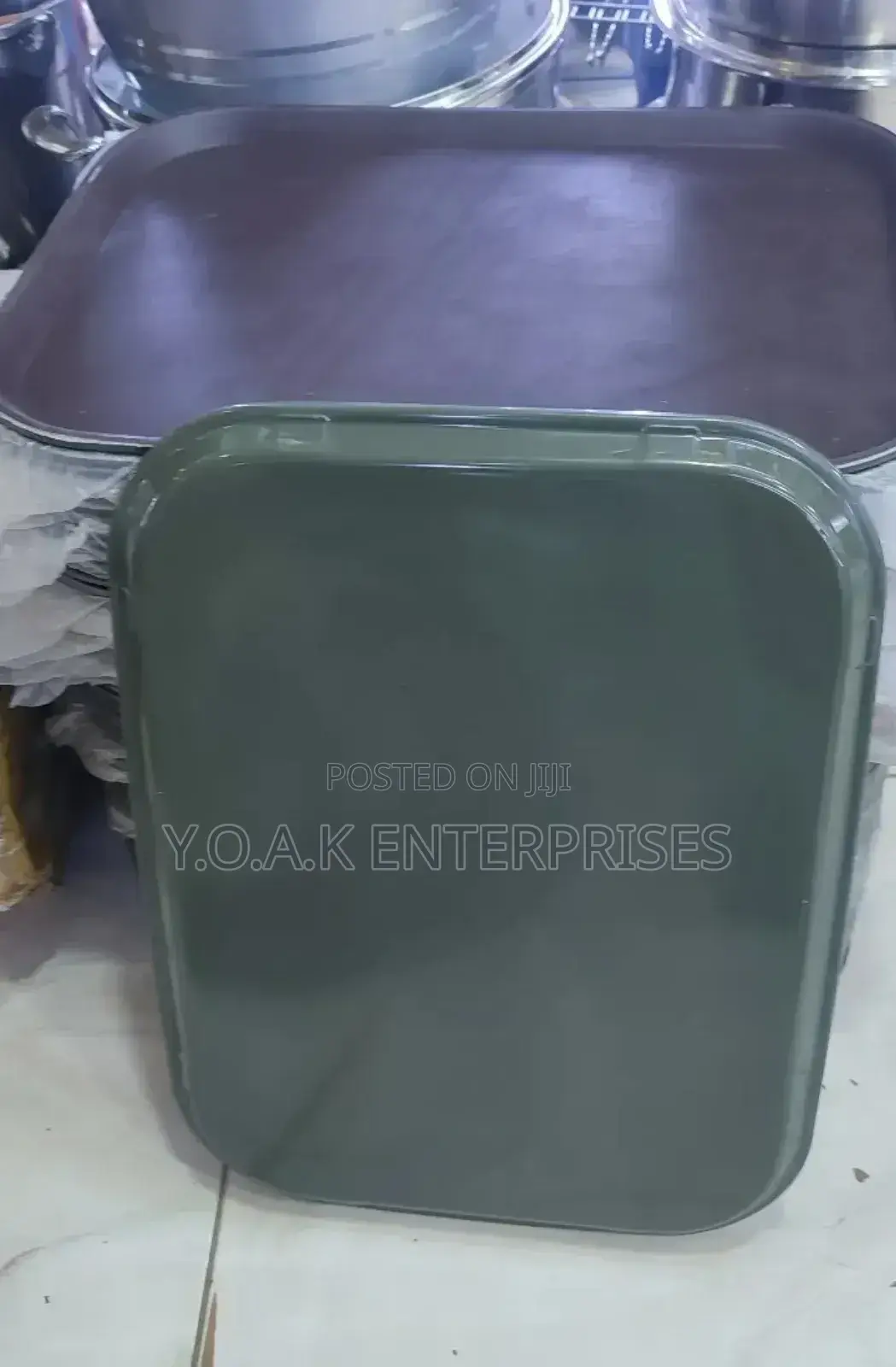 Sticky /Non Slide Serving Tray