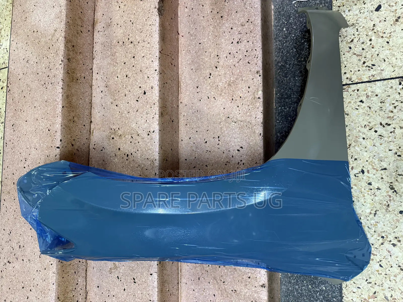 Toyota Vanguard Fender / Etama