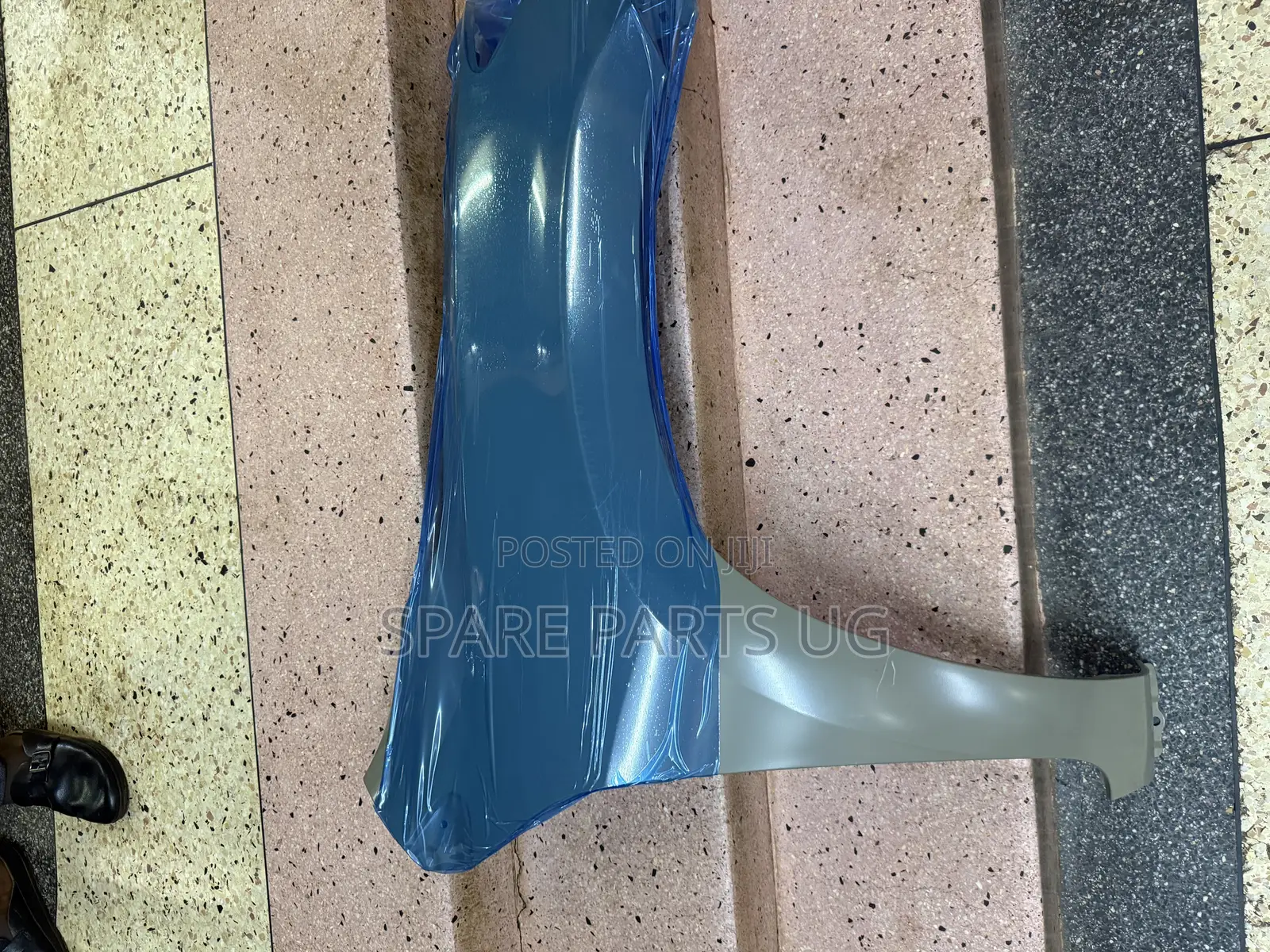 Toyota Vanguard Fender / Etama