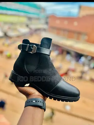 Ladies Boot Shoes / Suede And Leather