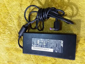 Acer Ac/Dc Adapter 19v -7.1a