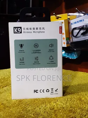  Wireless Microphone