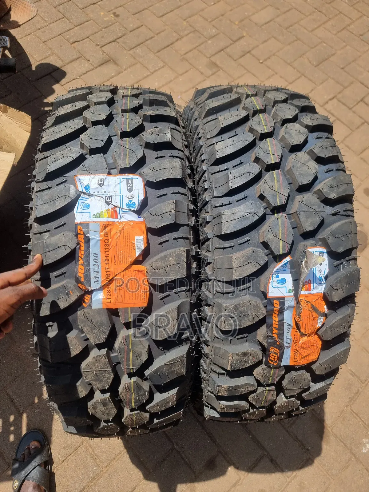 285/70r17 Mudterrian Tires for Land Cruiser V8.