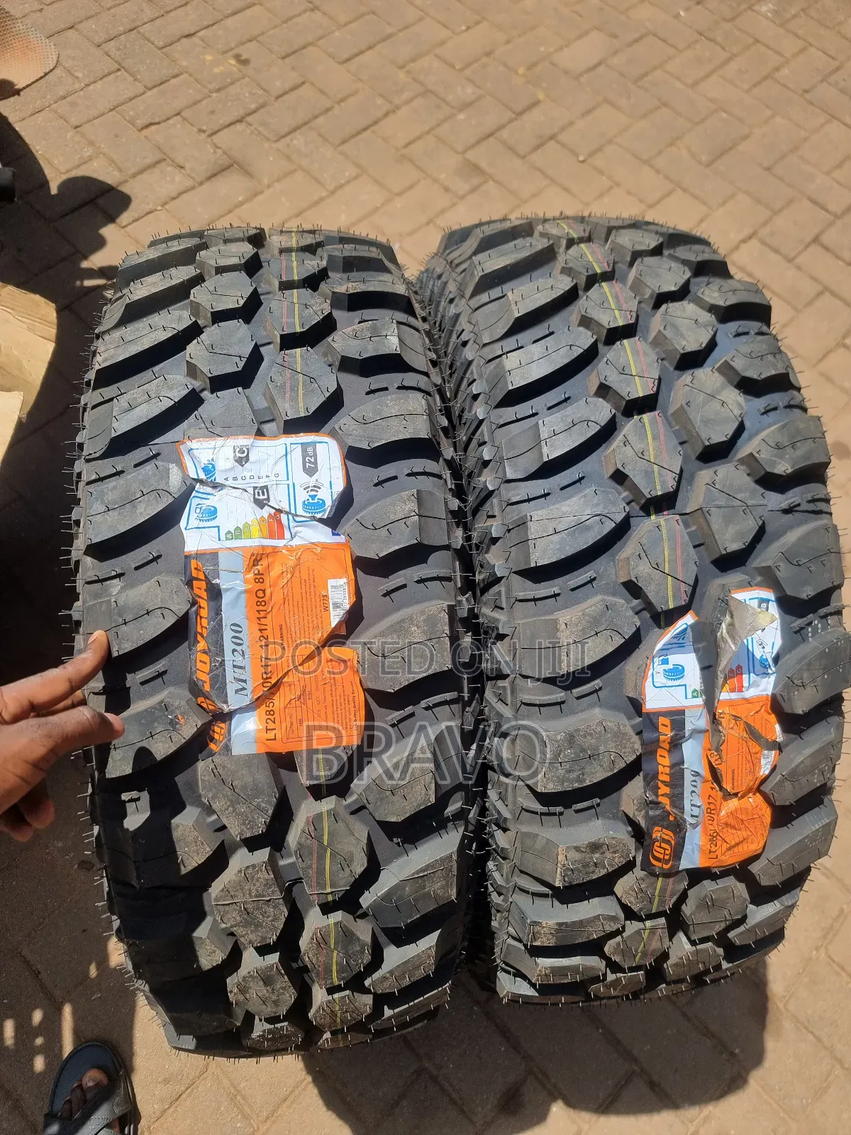 285/70r17 Mudterrian Tires for Land Cruiser V8.
