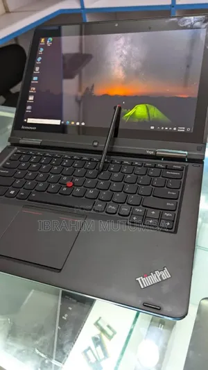 Laptop Lenovo ThinkPad Yoga 4GB Intel Core I5 HDD+SSD 500GB