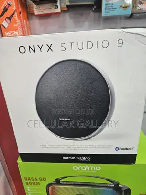 Onyx Studio 9