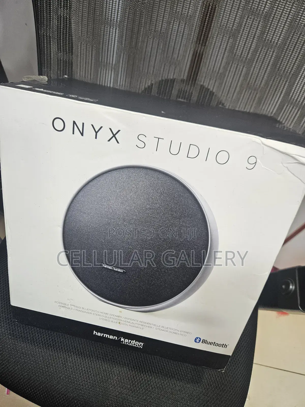 Onyx Studio 9
