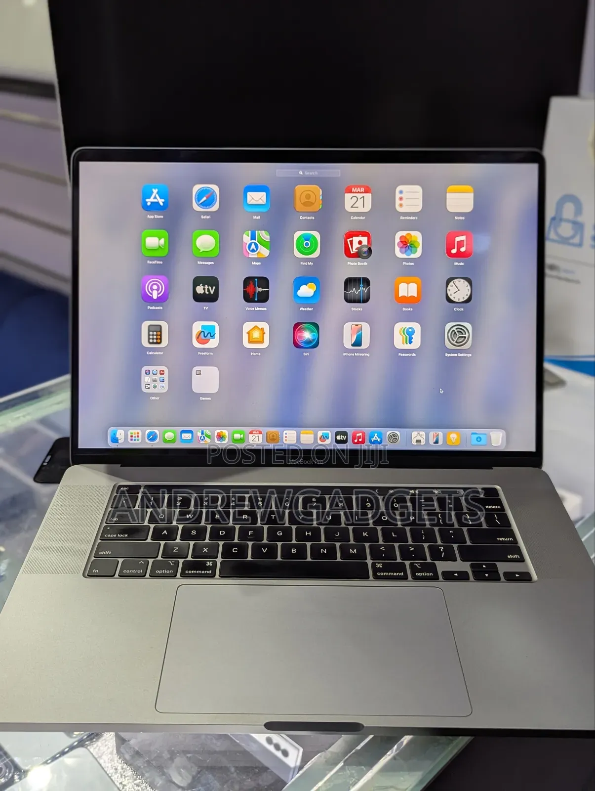 Laptop Apple MacBook Pro 2019 16GB Intel Core I9 SSD 1T