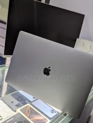 Laptop Apple MacBook Pro 2019 16GB Intel Core I9 SSD 1T